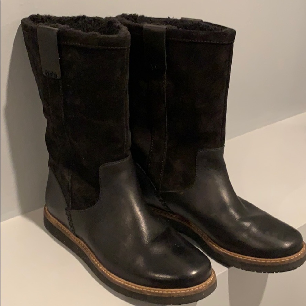 Clarks Women's Glick Emfield Mid Calf Boot Size 8